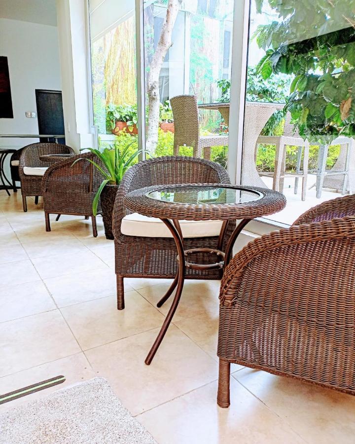 Hotel Marbella Chico 波哥大 外观 照片