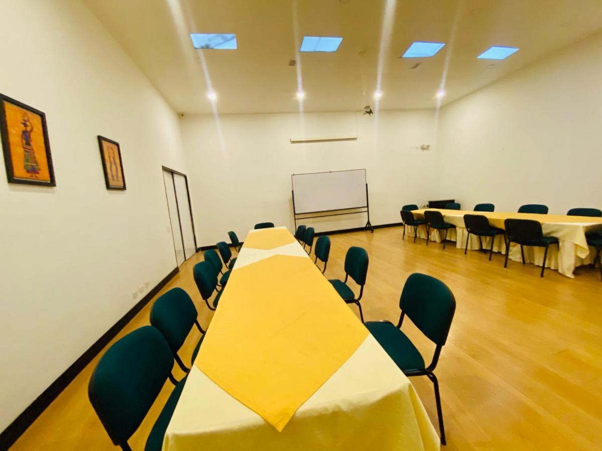 Hotel Marbella Chico 波哥大 外观 照片
