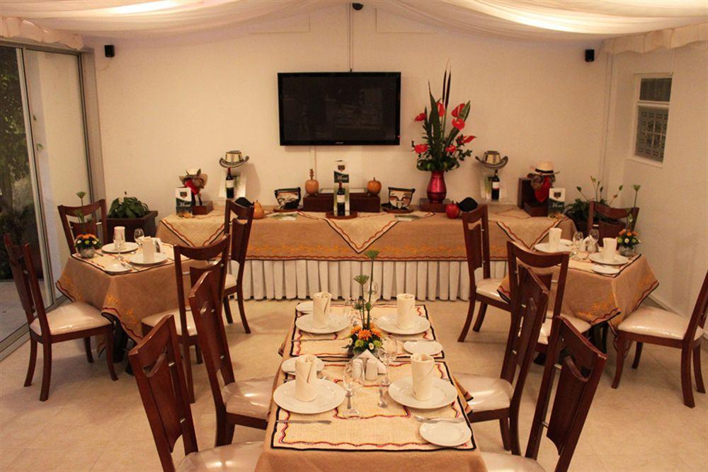 Hotel Marbella Chico 波哥大 外观 照片