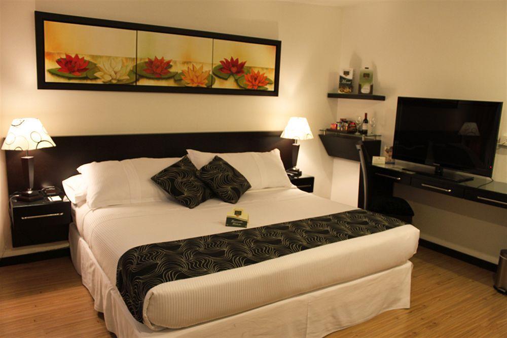 Hotel Marbella Chico 波哥大 外观 照片