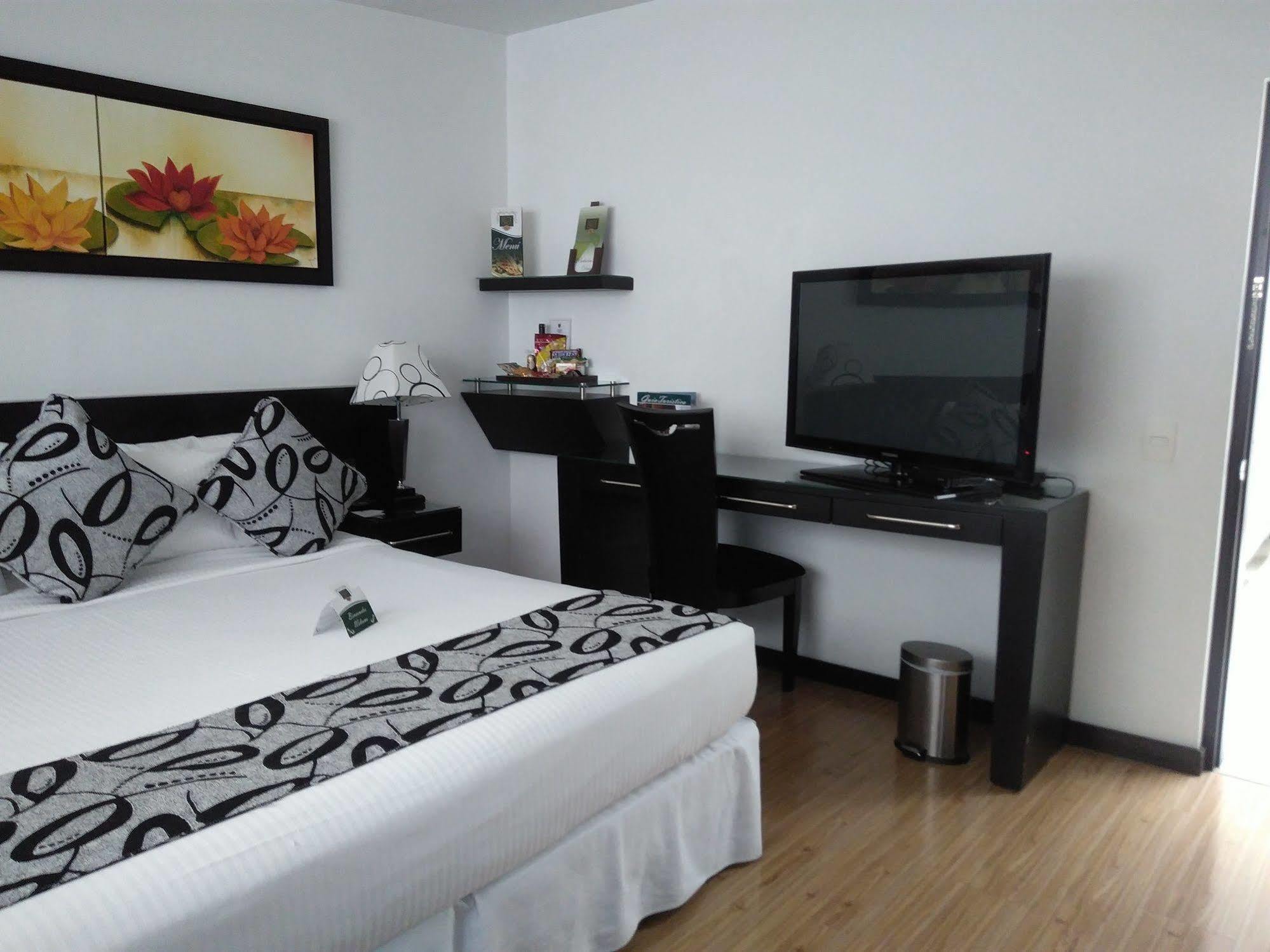 Hotel Marbella Chico 波哥大 外观 照片